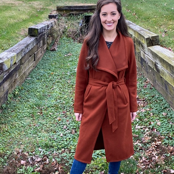 Boutique drape neck trench coat with waist tie - Picture 3 of 3